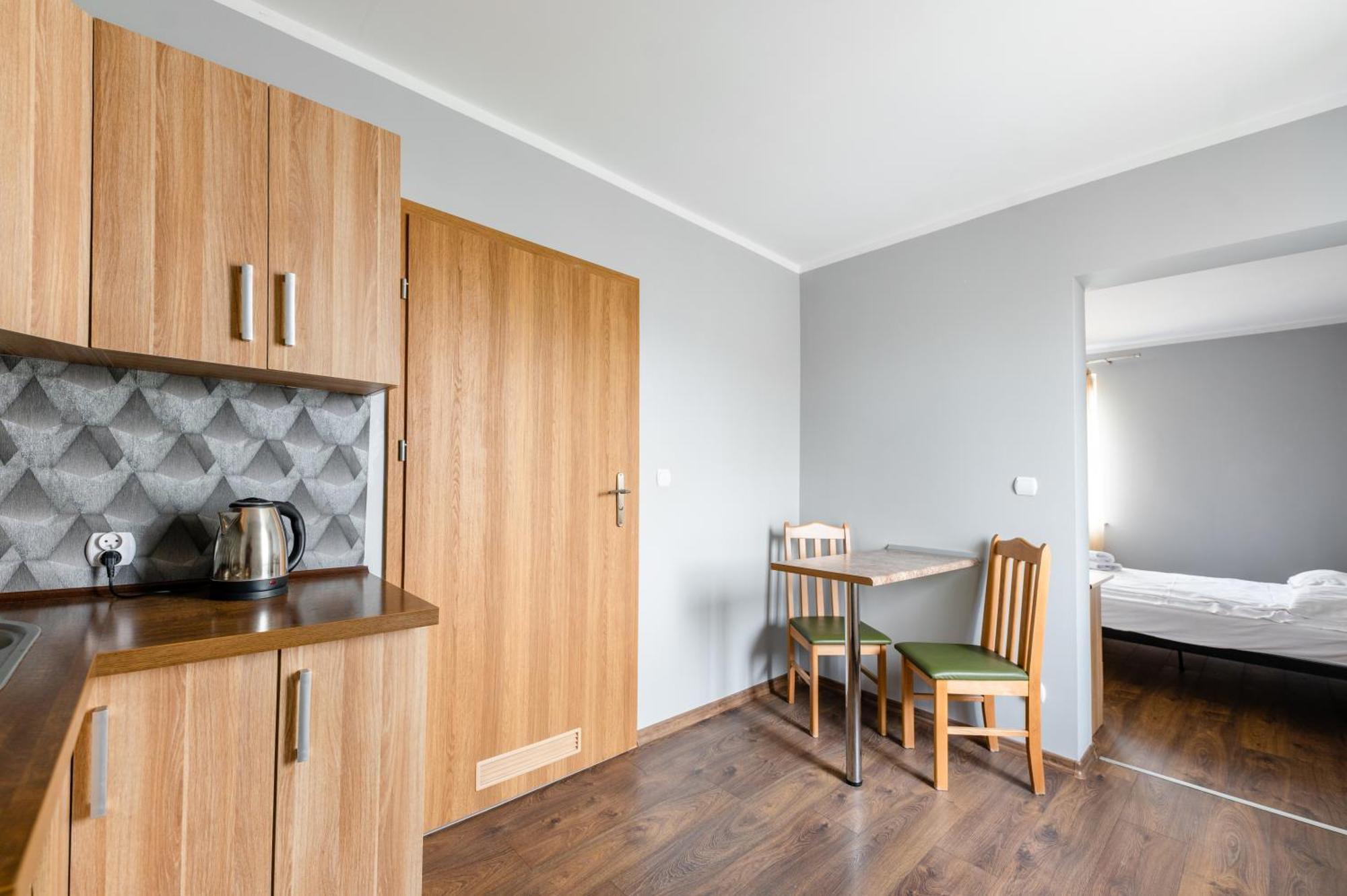 Sleep&Go Bed & Breakfast Lubliniec Bagian luar foto
