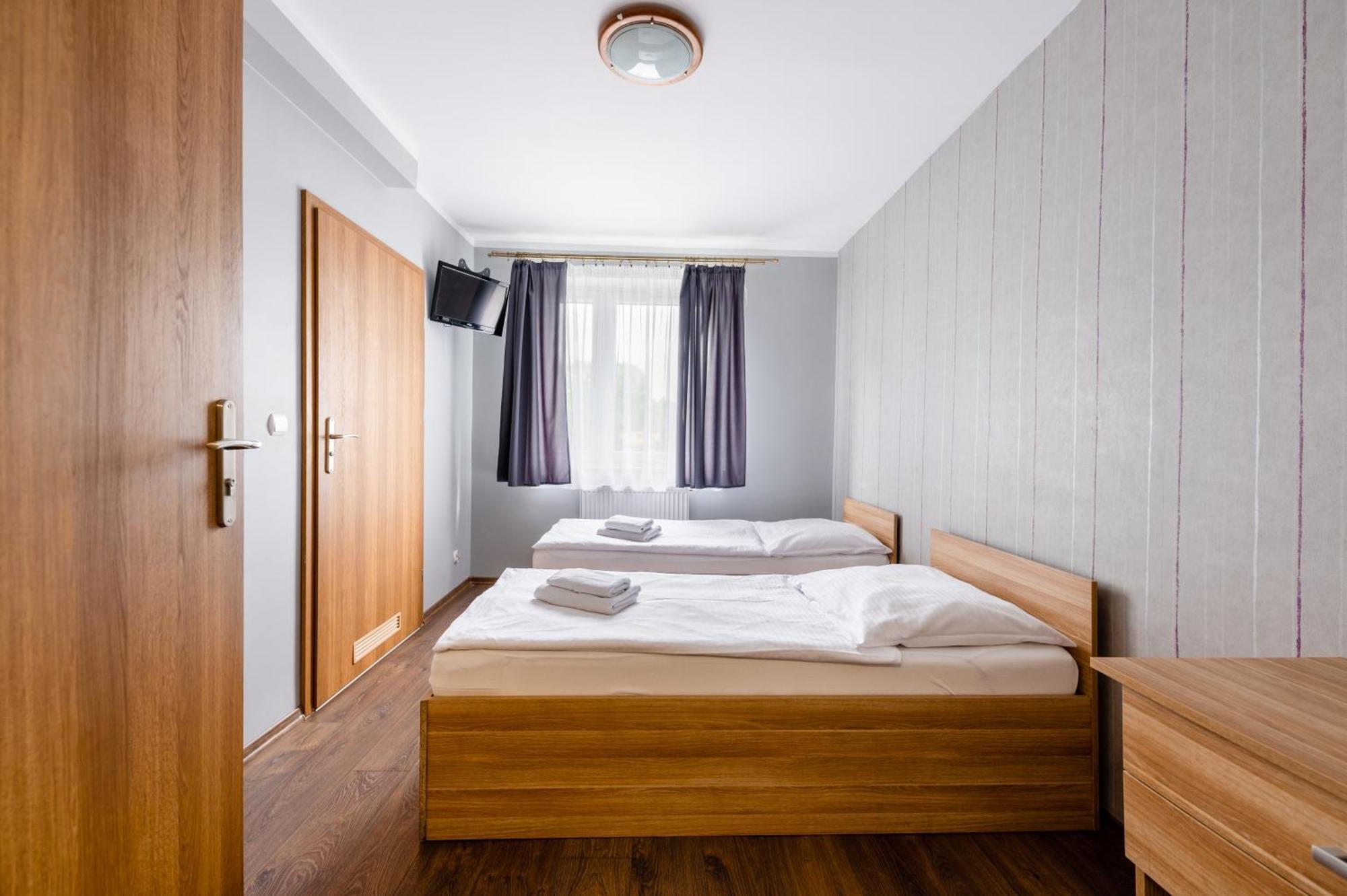 Sleep&Go Bed & Breakfast Lubliniec Bagian luar foto