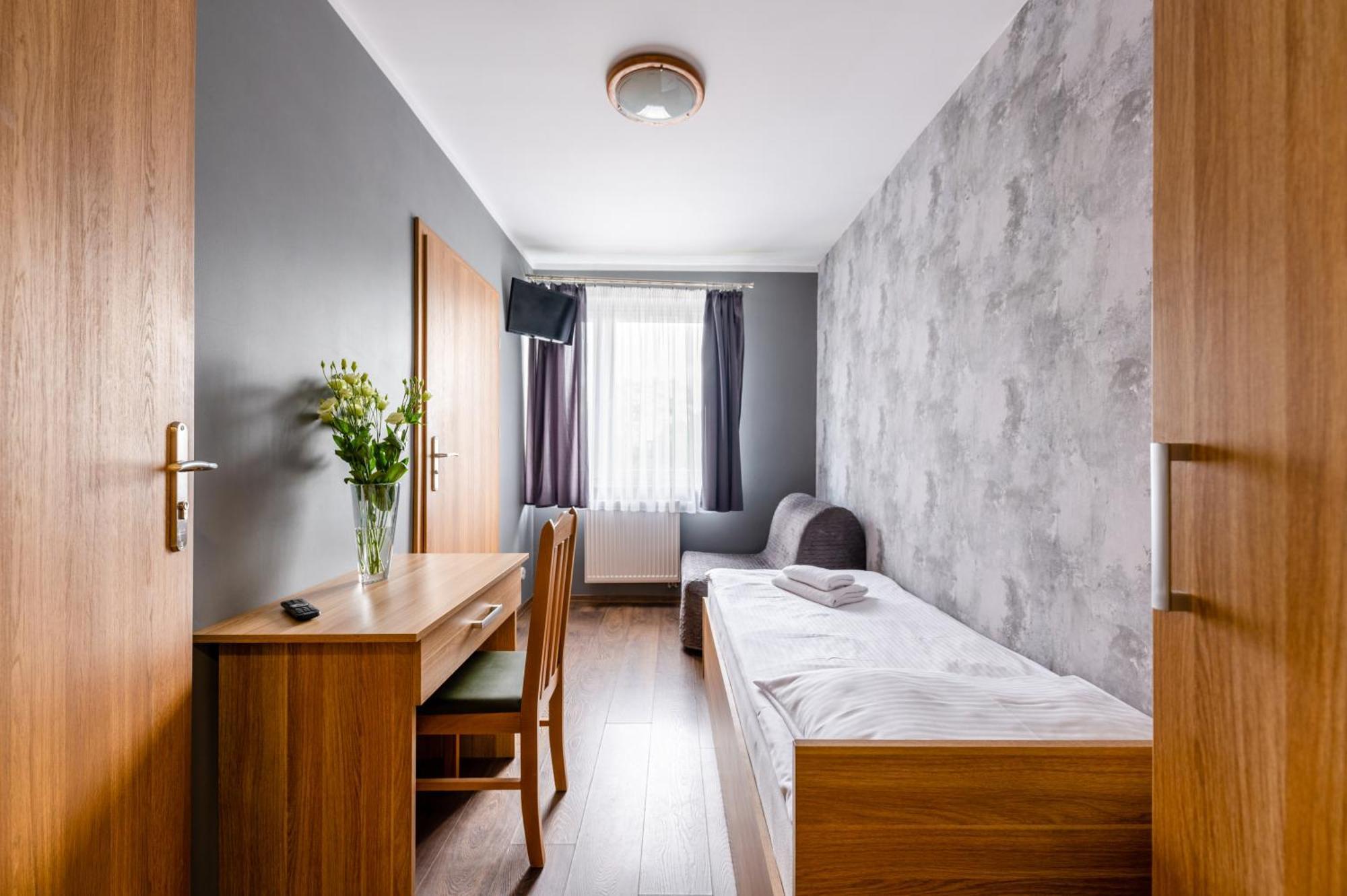 Sleep&Go Bed & Breakfast Lubliniec Bagian luar foto