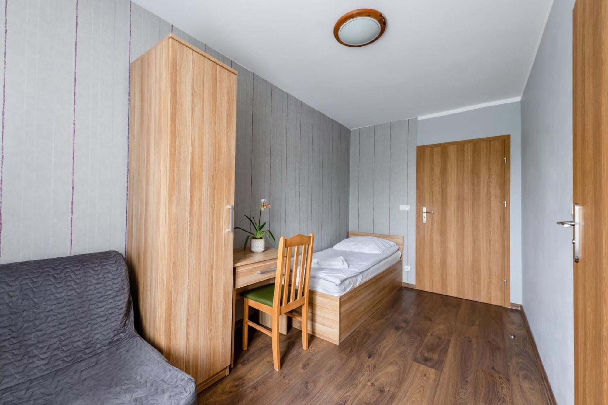 Sleep&Go Bed & Breakfast Lubliniec Bagian luar foto